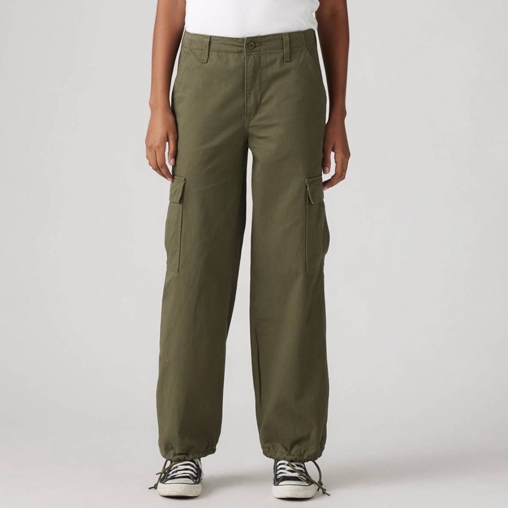 NWT Levi’s ‘94 Baggy Cargo Pants